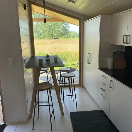 Nyaraló 203-modernes Tiny House An Der Elbe Mit Blick Ins Gruene *