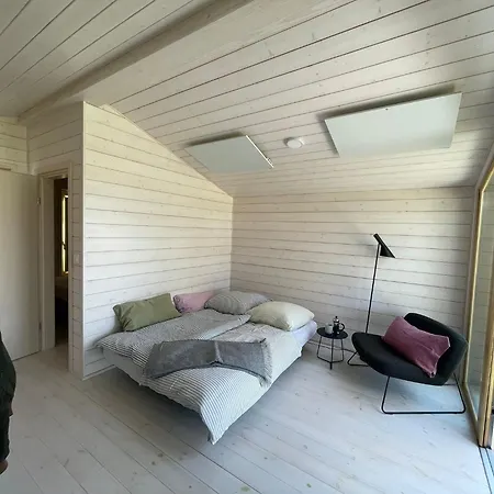 Nyaraló 203-modernes Tiny House An Der Elbe Mit Blick Ins Gruene Bleckede