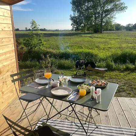 Nyaraló 203 Modernes Tiny House An Der Elbe Mit Blick Ins Gruene Bleckede