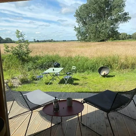 Nyaraló 203-modernes Tiny House An Der Elbe Mit Blick Ins Gruene *