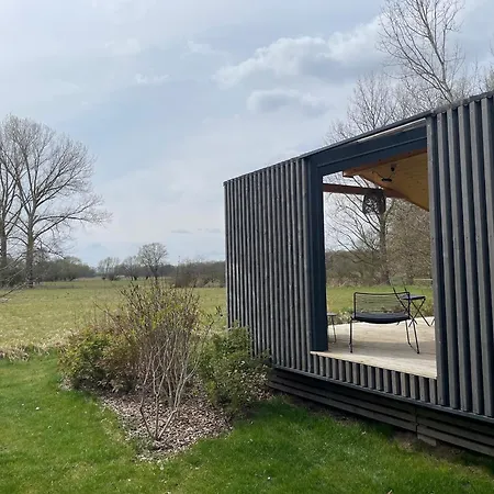 203 Modernes Tiny House An Der Elbe Mit Blick Ins Gruene